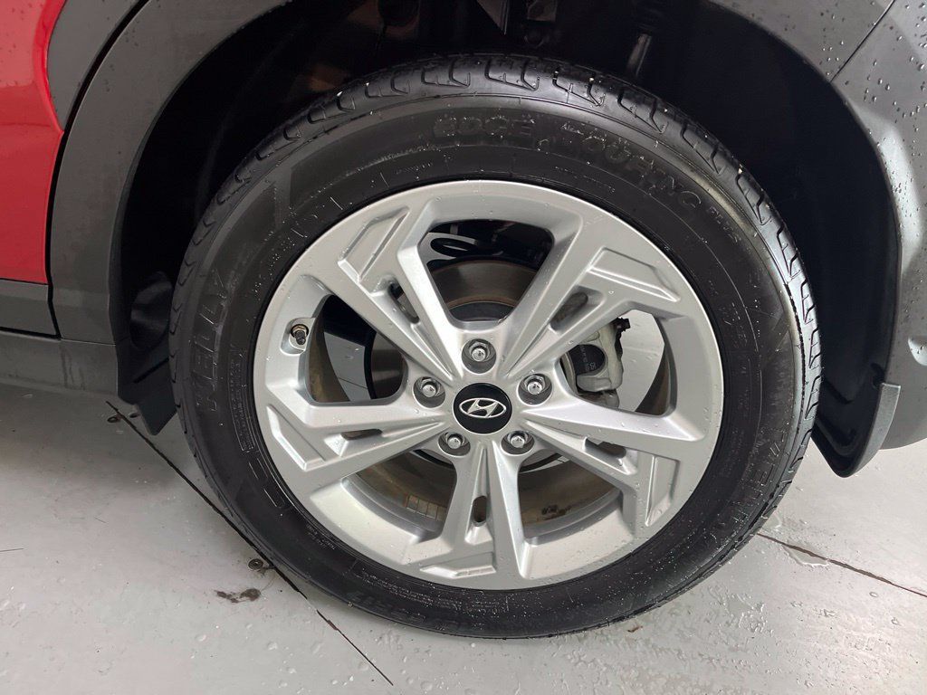 Used 2022 Hyundai Kona SEL w/ Cargo Package FWD image 16
