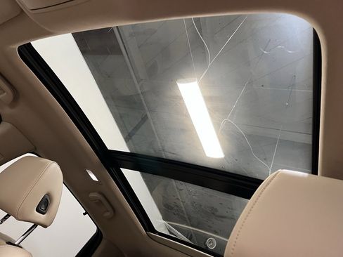 Certified 2023 Acura MDX SH-AWD w/ Technology Package image 10