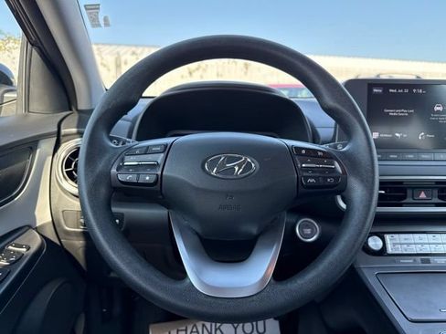 Used 2023 Hyundai Kona SE FWD image 19