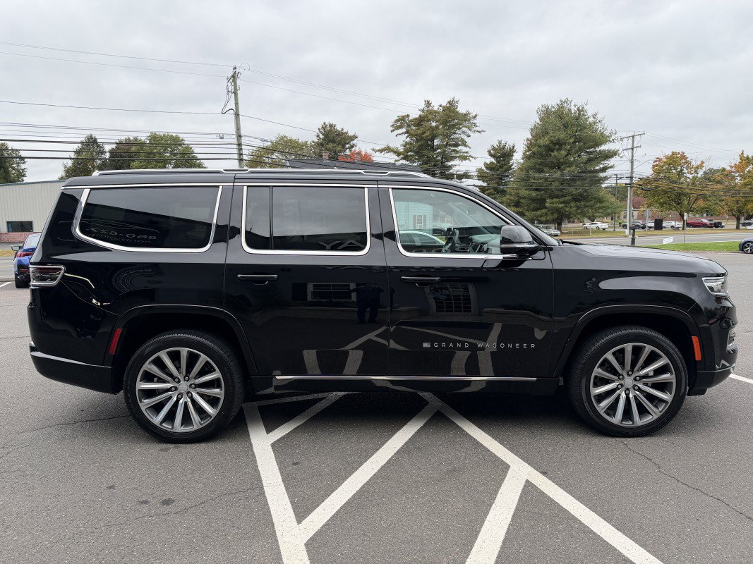 Used 2022 Jeep Grand Wagoneer Series II w/ Convenience Group III AWD/4WD image 6