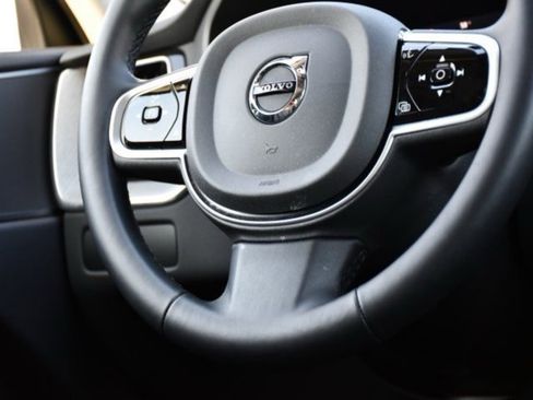 Certified 2025 Volvo XC60 B5 Plus image 20