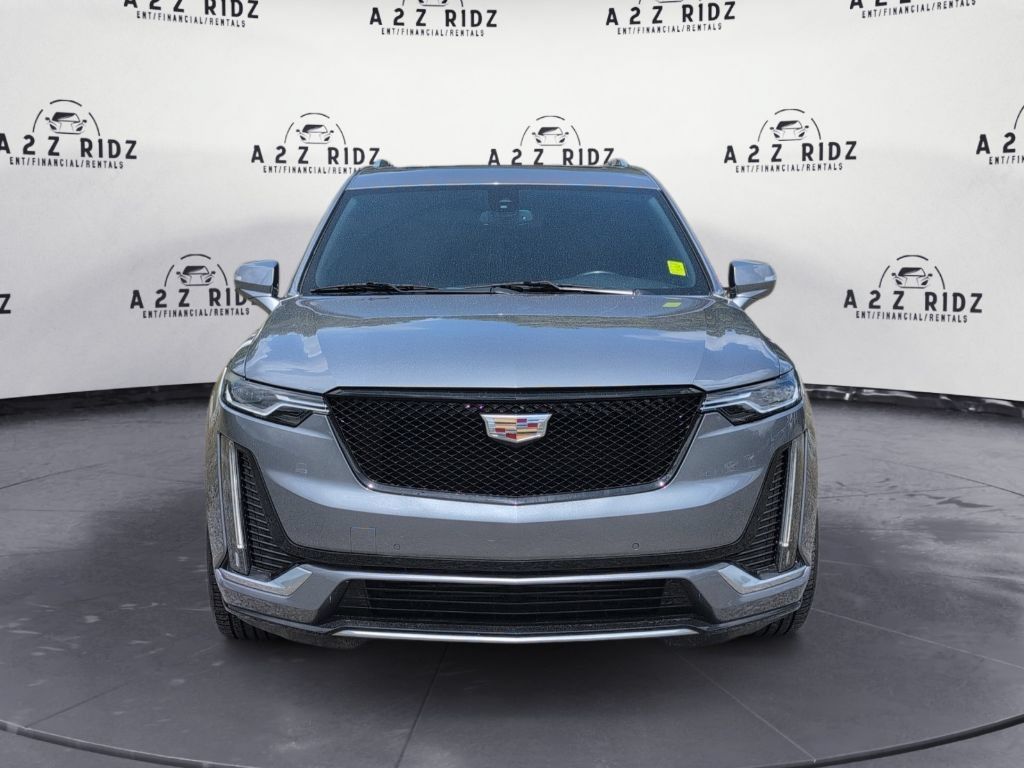 Used 2022 Cadillac XT6 Luxury FWD image 2