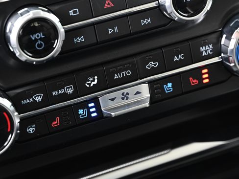 Used 2026 Ford F450 Platinum image 29