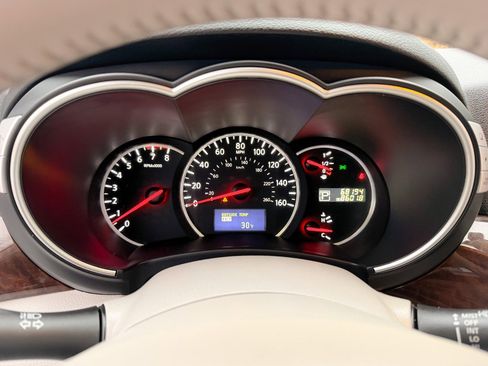 Used 2013 Nissan Quest SL image 12