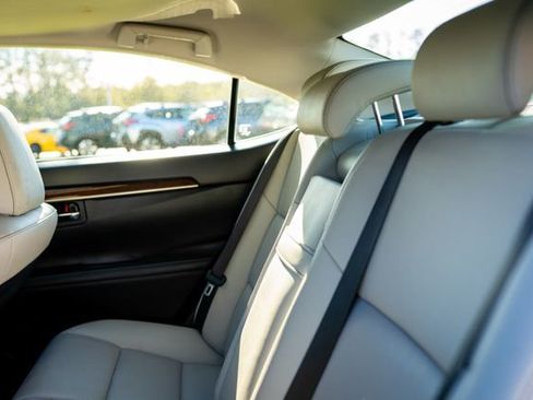 Used 2015 Lexus ES 350 image 9