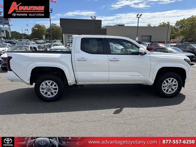 Used 2026 Toyota Tacoma SR5 RWD image 5