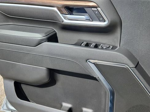 New 2026 Chevrolet Silverado 2500 LT w/ All Star Edition AWD/4WD image 6