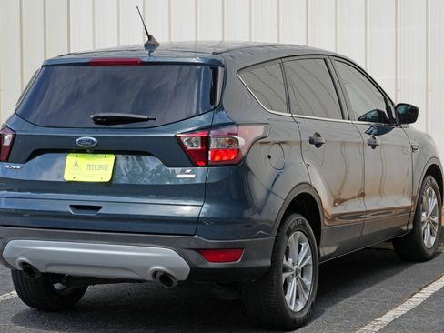 Used 2019 Ford Escape SE FWD image 45