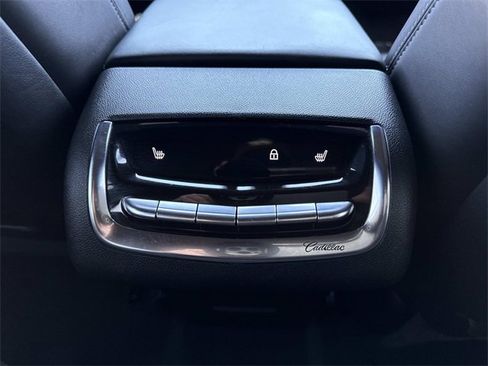 Used 2021 Cadillac XT6 Sport w/ Platinum Package image 18