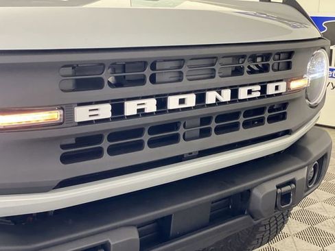Used 2023 Ford Bronco Black Diamond w/ Sasquatch Package AWD/4WD image 34
