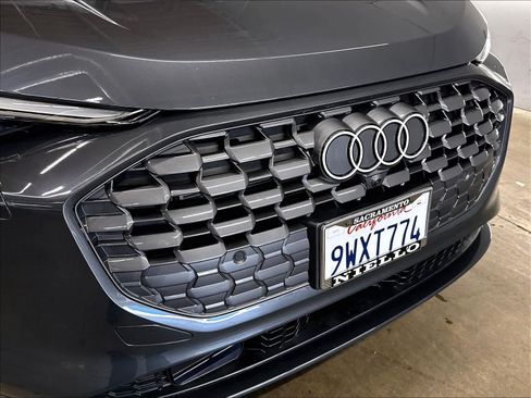 Used 2025 Audi Q5 Prestige AWD/4WD image 31