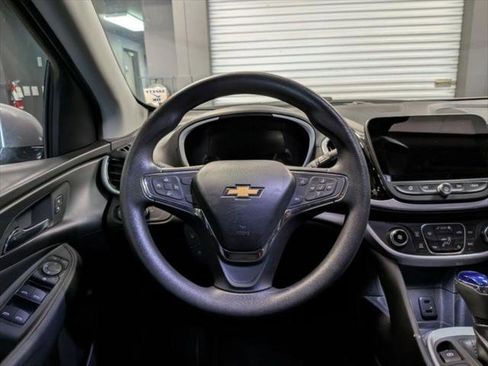 Used 2018 Chevrolet Volt LT image 14