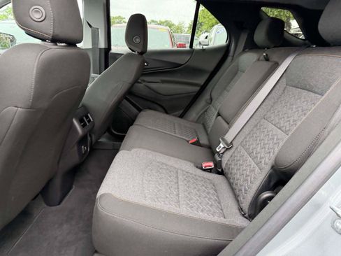 Certified 2024 Chevrolet Equinox LT FWD image 11