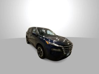 Used 2024 Nissan Rogue SV video 2