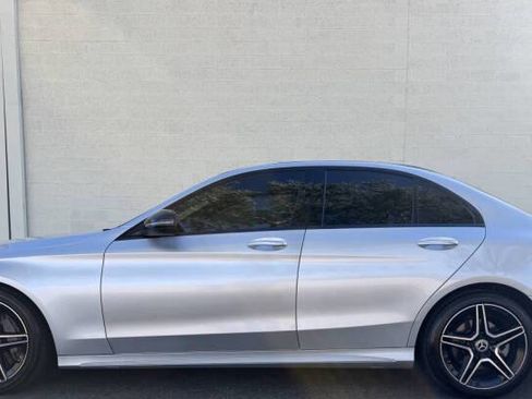Used 2020 Mercedes-Benz C 300 Sedan image 2