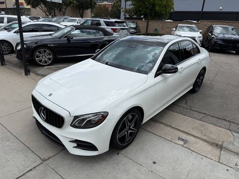 Used 2018 Mercedes-Benz E 300 image 12