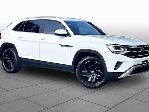 Used 2023 Volkswagen Atlas Cross Sport SE w/ Black Wheel Package FWD image 3
