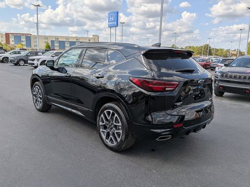 Used 2025 Chevrolet Blazer RS image 5