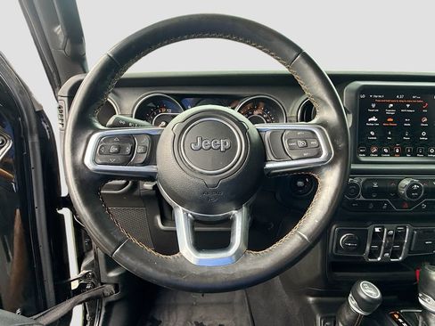 Used 2021 Jeep Gladiator Overland AWD/4WD image 12