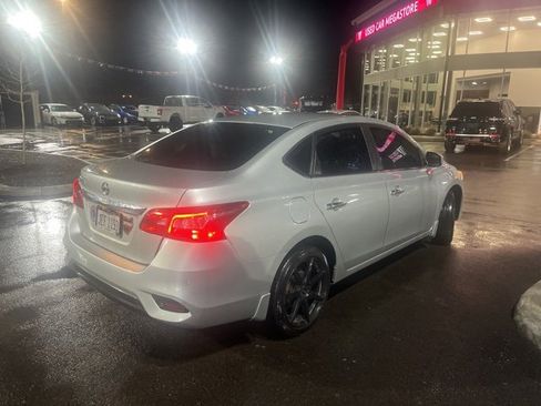 Used 2019 Nissan Sentra S image 2