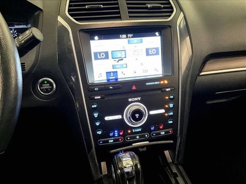 Used 2019 Ford Explorer Limited AWD/4WD image 7
