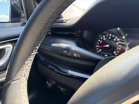 Used 2023 Jeep Compass Latitude AWD/4WD image 8