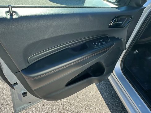 Used 2023 Dodge Durango GT image 14