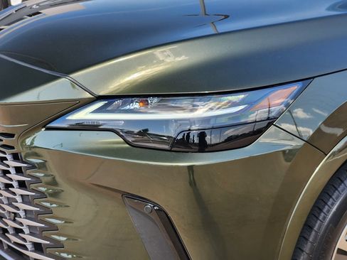 Used 2024 Lexus RX 350h AWD/4WD image 9