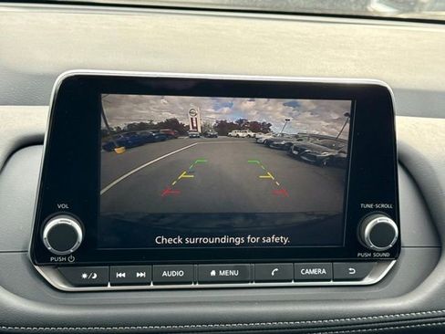 Certified 2025 Nissan Rogue S image 34