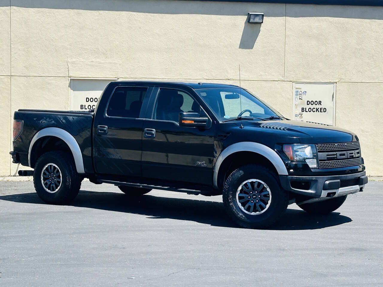 Used 2011 Ford F150 Raptor w/ Raptor Luxury Pkg AWD/4WD image 2