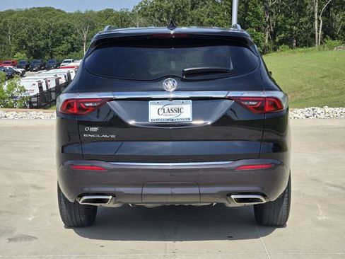 Used 2023 Buick Enclave Essence FWD image 7
