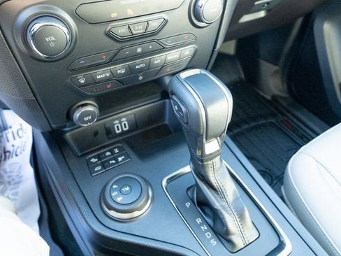 Used 2019 Ford Ranger Lariat w/ Equipment Group 501A Mid image 19