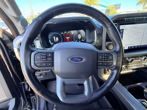 Used 2022 Ford F150 Lariat image 32
