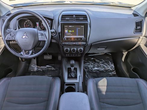 Used 2025 Mitsubishi Outlander Sport SE image 15