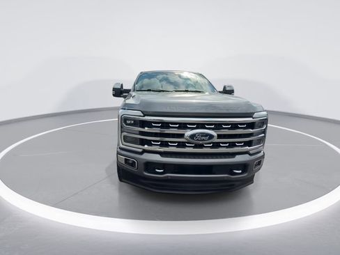 Used 2024 Ford F250 Platinum AWD/4WD image 3