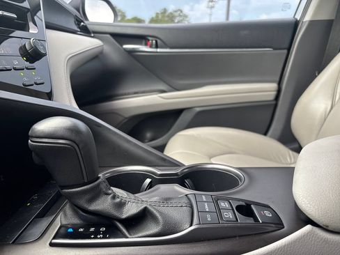 Used 2023 Toyota Camry SE w/ Audio Upgrade Package FWD image 20