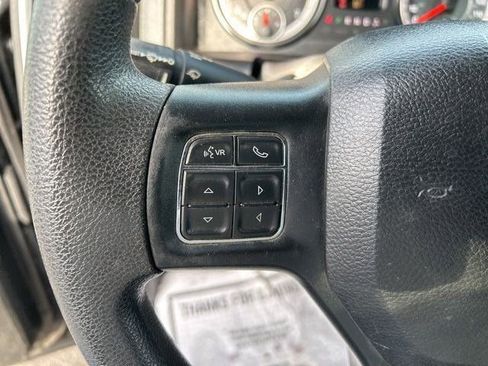 Used 2020 RAM 1500 Classic SLT image 17