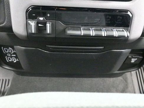 Used 2023 RAM 1500 Big Horn image 19