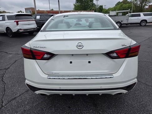 Used 2022 Nissan Altima 2.5 SL FWD image 6