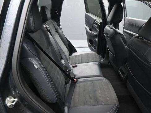 Used 2024 Mitsubishi Outlander SE Black Edition AWD/4WD image 16