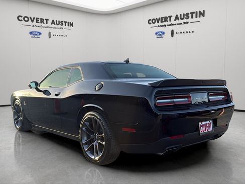 Used 2023 Dodge Challenger R/T Scat Pack image 3