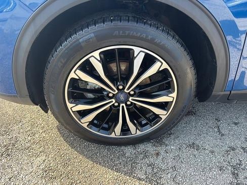 Used 2022 Ford Escape SEL w/ SEL Stealth AWD Package image 9
