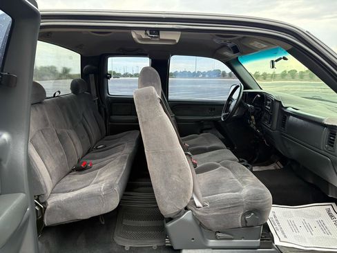 Used 2002 Chevrolet Silverado 1500 LS w/ Heavy Duty Suspension Pkg image 24