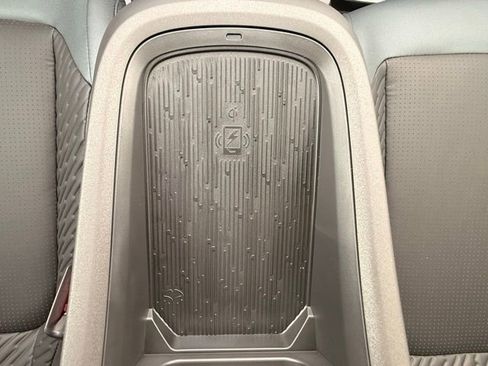 New 2026 Nissan Leaf Platinum+ w/ Cargo Package (Platinum+) image 28