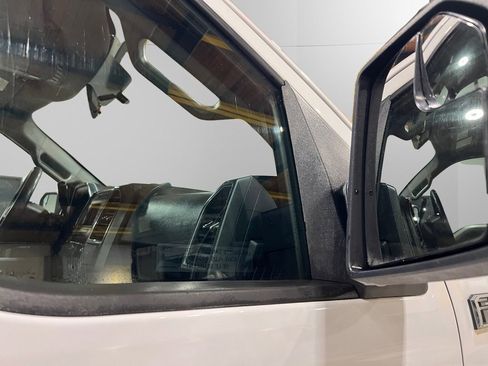 Used 2018 Ford F150 XLT w/ Trailer Tow Package image 12