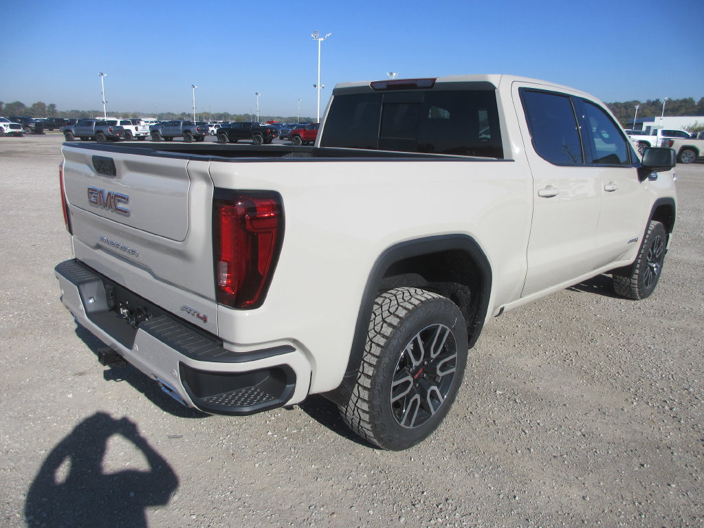 New 2026 GMC Sierra 1500 AT4 w/ AT4 Premium Package AWD/4WD image 4