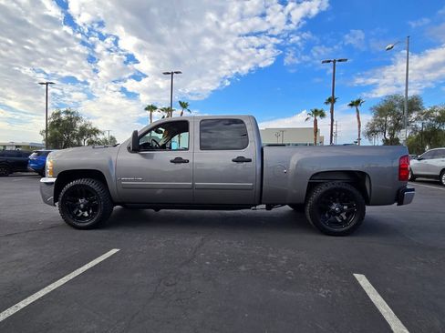 Used 2008 Chevrolet Silverado 2500 LT w/ 1LT Convenience Package RWD image 3