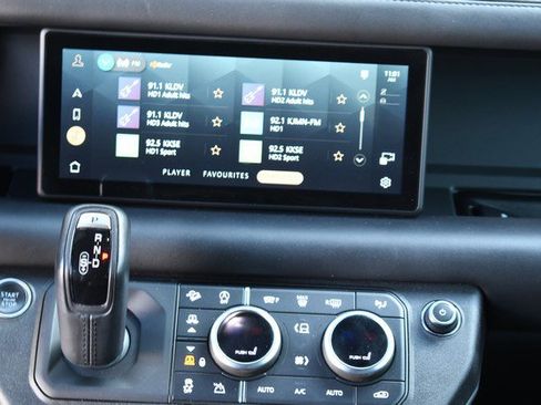 Used 2021 Land Rover Defender 90 X image 21