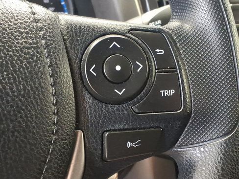 Used 2017 Toyota RAV4 LE w/ Carpet Mat Package AWD/4WD image 13