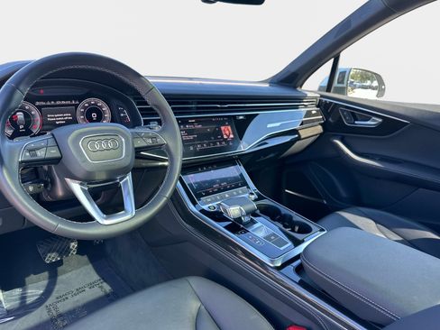 Used 2025 Audi Q7 3.0T Premium Plus image 16